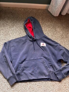 Jordan Navy Crop Hoodie with Red Hood Lining (m)
